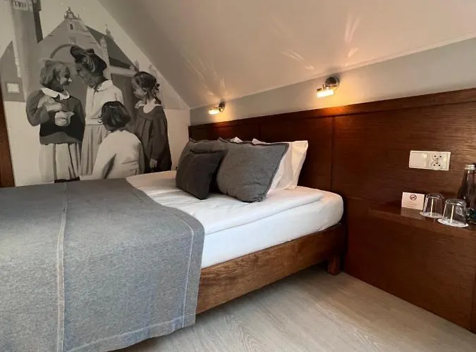 Kamienica 22 Old Town 4*